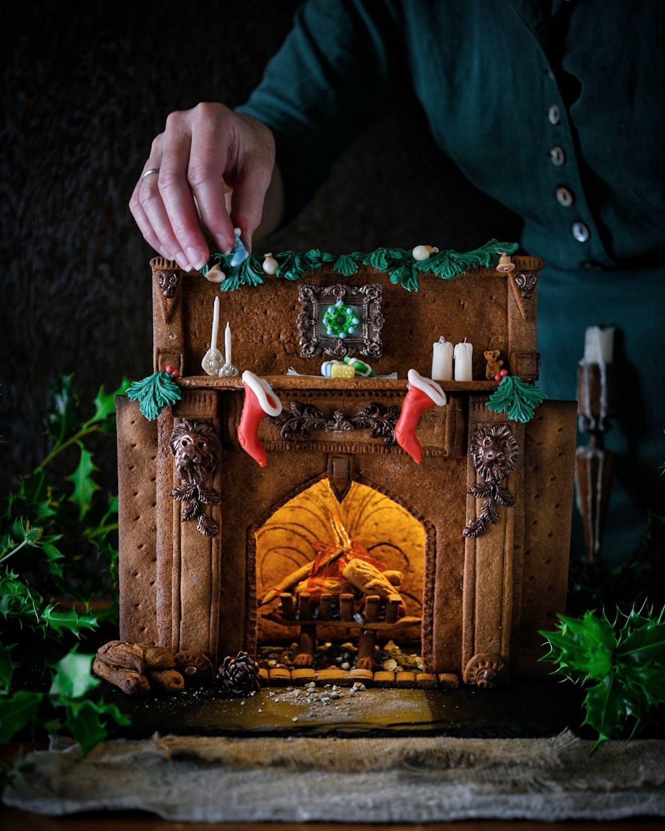 Gingerbread Xmas fireplace 2021, a little recap of last years gingerbread project. 
I can&rsquo;t believe we are here again and to be honest, I can&rsquo;t decide where to head with my next Ginger build- something traditional or something left of cen