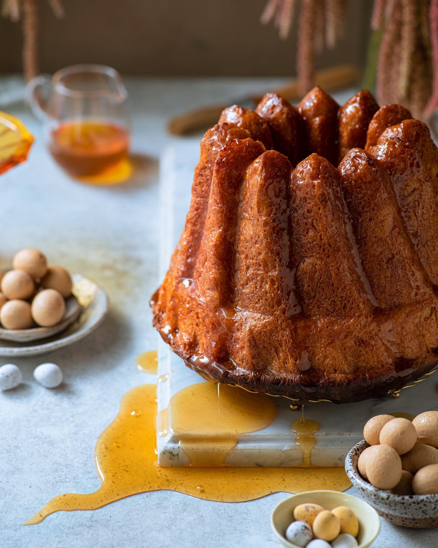 Here&rsquo;s an early Easter treat. A hybrid of Easter bread, buns and cake that has evolved into a Grand Spiced Honey Gugelhupf.
The dough is a buttery honey brioche spiced with Cardamon and soaked with spiced bush honey whilst still hot. Great for 