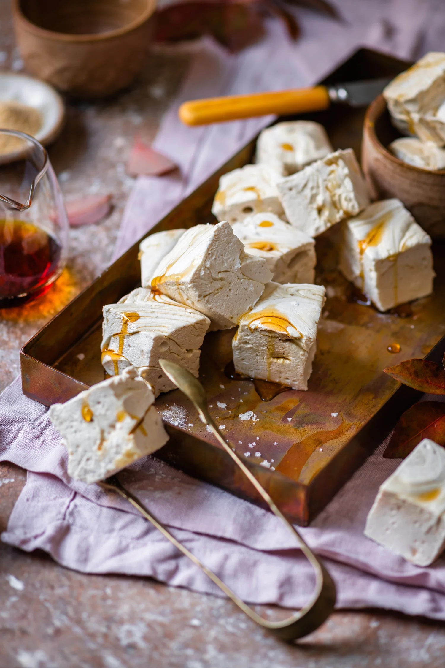 Maple Vanilla Marshmallows With Spiced Maple Milk - The sugarologist ...
