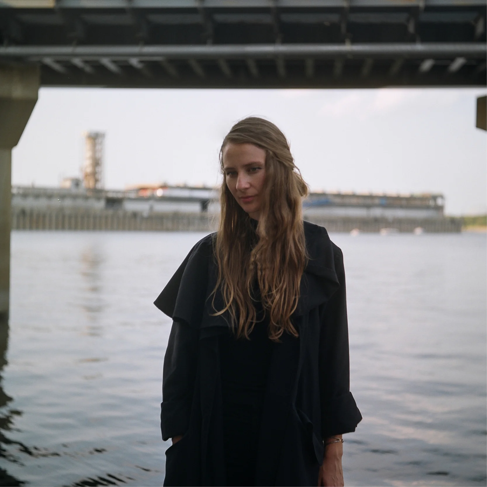 squareKARA-LIS.jpg