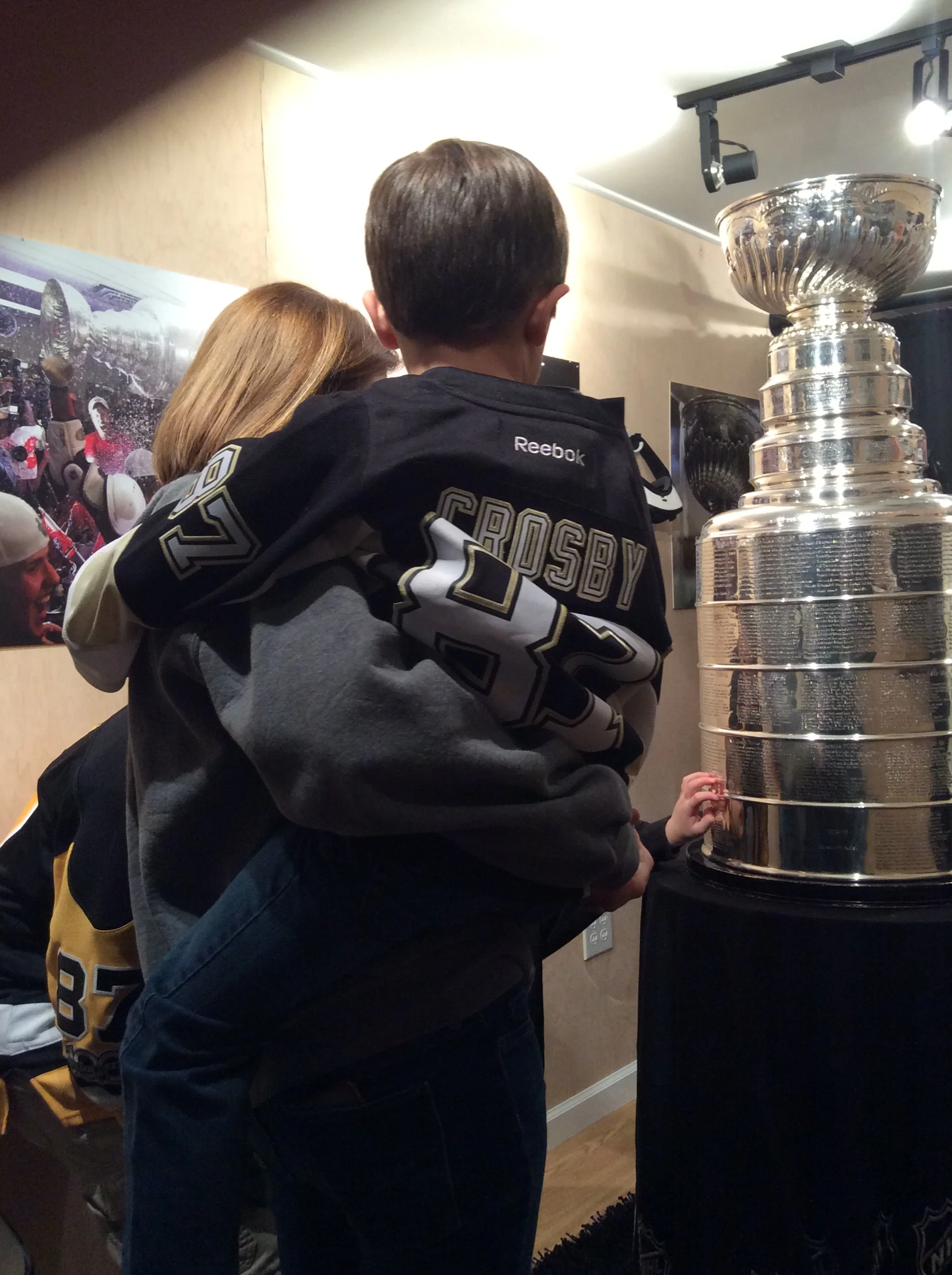  NHL celebrated the Stanley Cup's 125th anniversary with a virtual to reality moment for unsuspecting Penguin's fans 