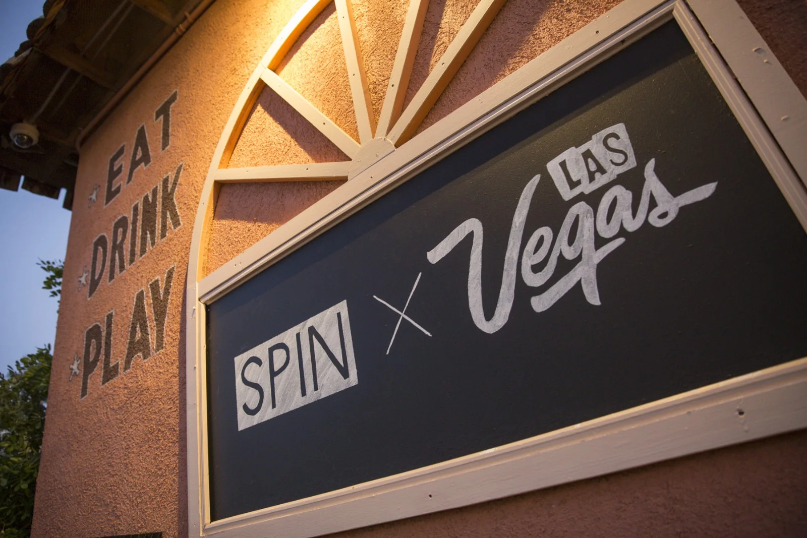 EVoake_SPIN_Vegas_2250-1494620797-1600x1067.jpg