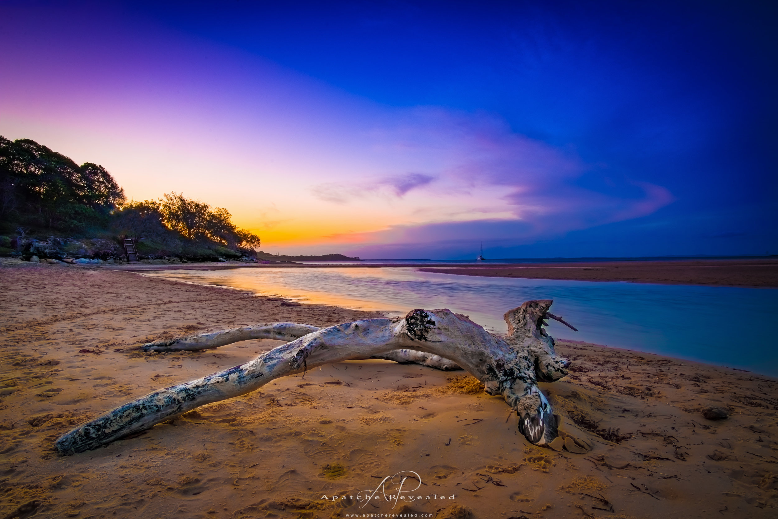 Cylinders Beach