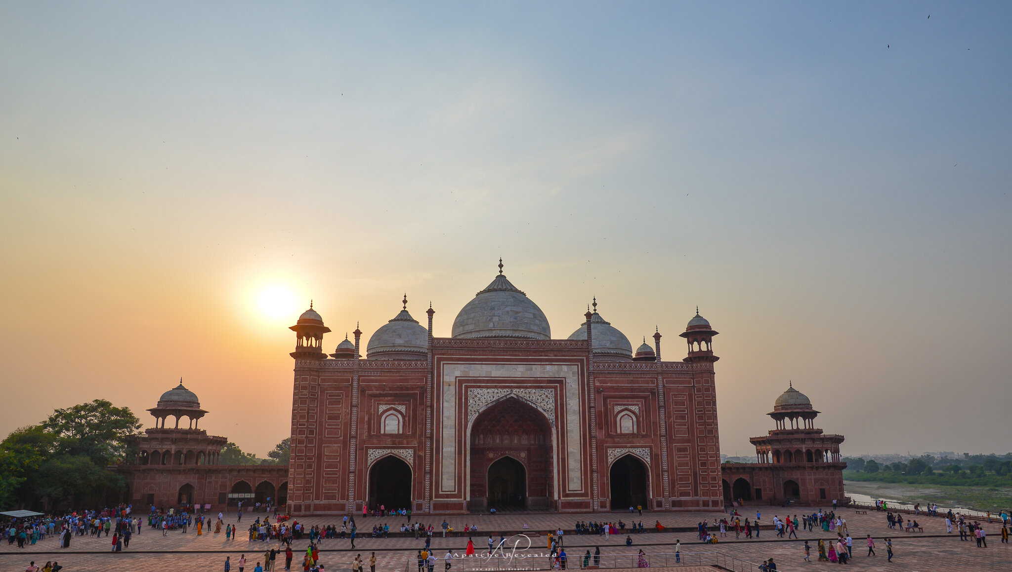 Taj Mahal grounds.jpg