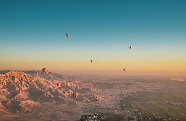 Luxor, Egypt..
. 
Today, I don&rsquo;t think I can put into words it was one of the best experiences. I've done hot air ballooning before in Australia and India but Luxor Egypt WOW, over 25 balloons all set off before the sunrise over the Valley of K