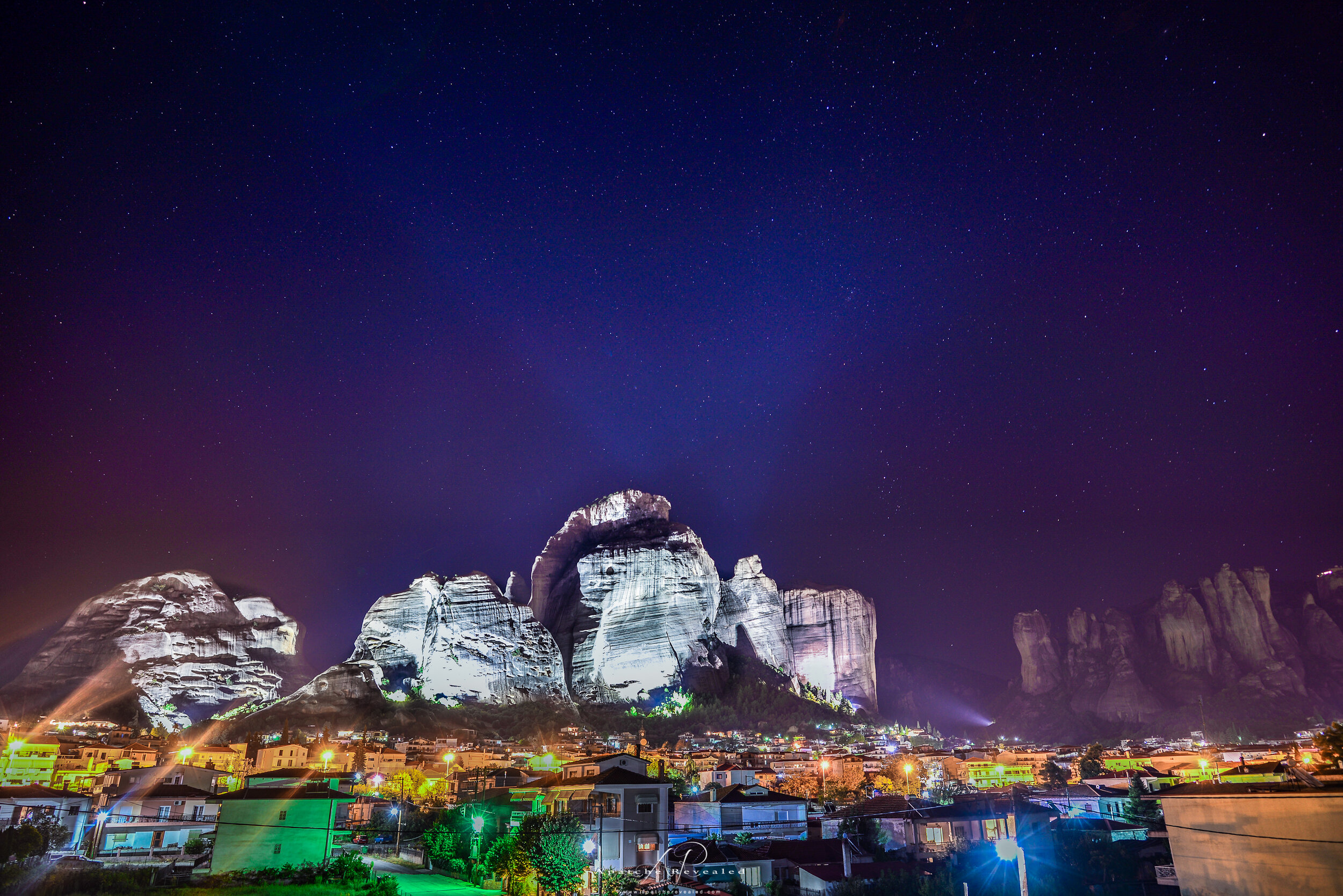 Meteora at night.jpg