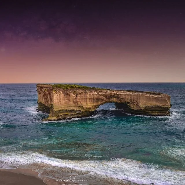 Just dreaming, with world at a stand still all you can do is dream about destinations untouched.

The 12 apostles arch, WA, Australia.. _____________________________________________
#apatche #apatcherevealed #darylfrakes 
Other Insta Accounts;
🎨@apa