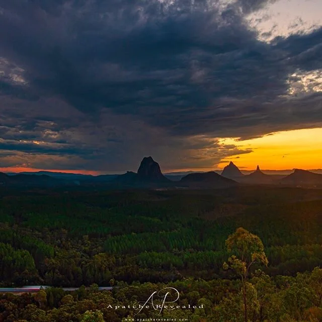 Glass house mountains... Think I need to make a trip out there again to climb, such an amazing area, old volcano cores 🌋
_____________________________________________
#apatche #apatcherevealed #darylfrakes 
Other Insta Accounts;
🎨@apatche
💻 @apatc