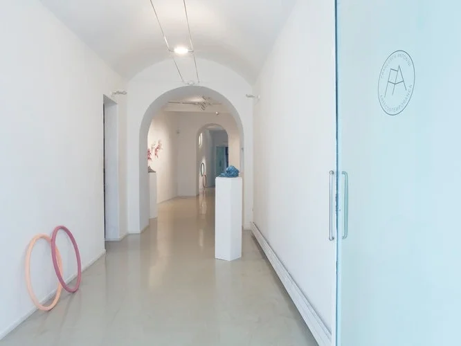 "TERRA-COTTA", GROUP SHOW