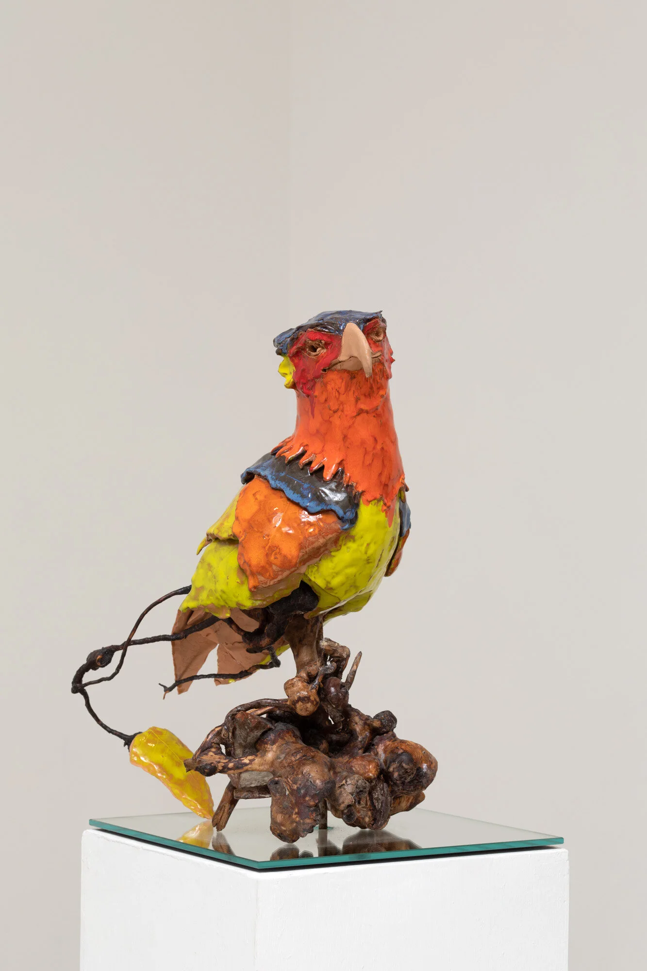 42°24’09’’N 11°24’20’’E, 2021,  radice di pino, terracotta, ceramica, 55 x 50 cm