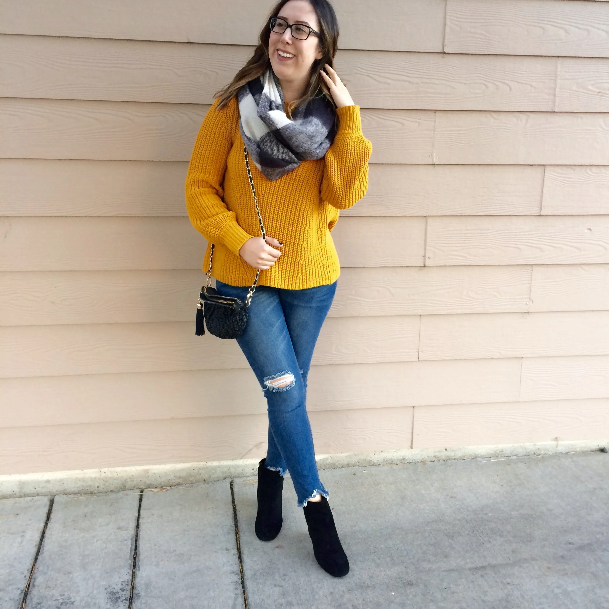 For my last look I accessorized with pops of black and white, chunky heeled black booties, a black cross body purse, and a black and white checkered infinity scarf! This look would be perfect for a casual Thanksgiving!