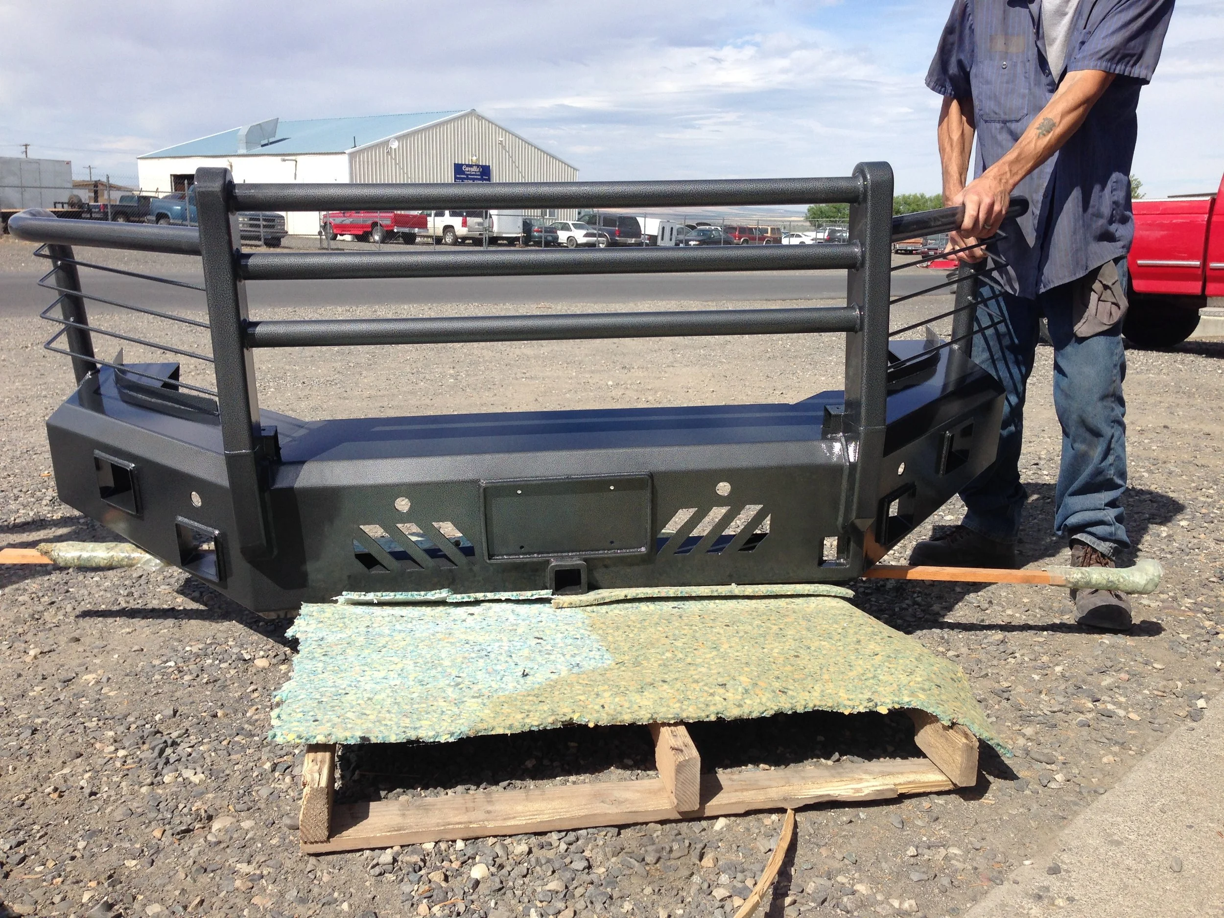 LRG BUMPER GREY HMRTN (1).JPG