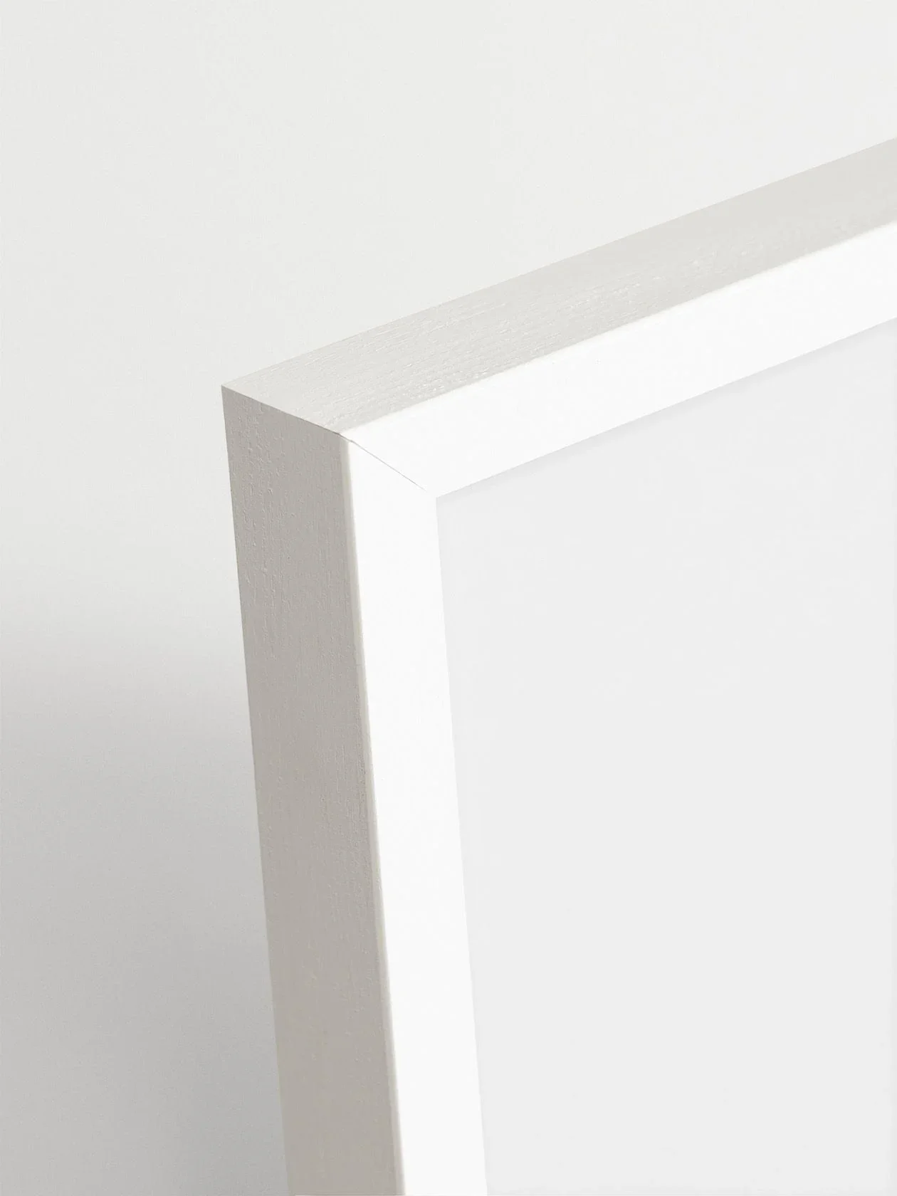 5603-picture-frame-wood-white-3.jpg.webp