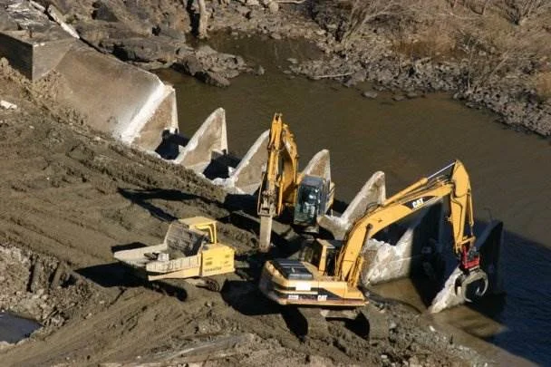 dam.jpg