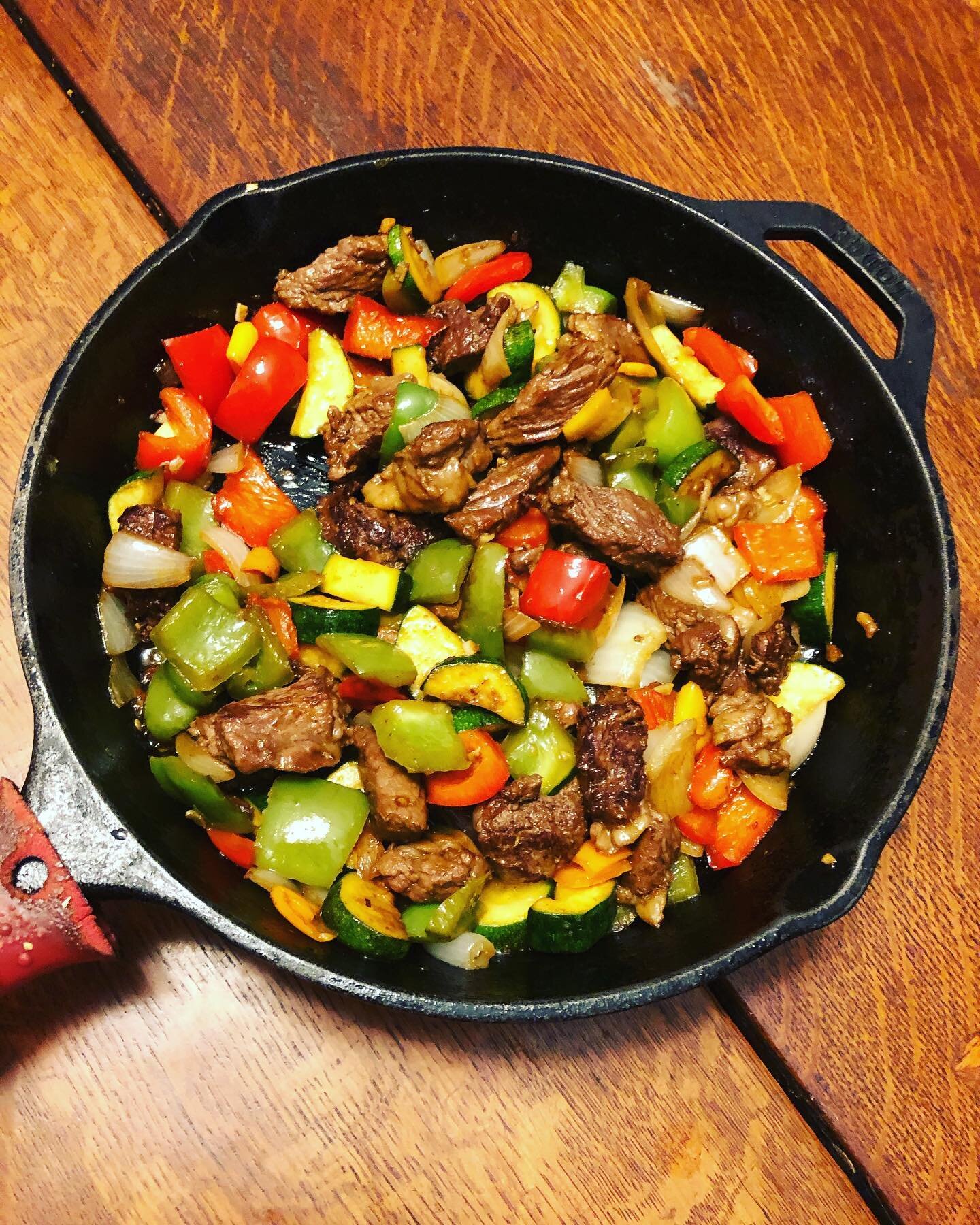 Shout out to @ilanainla who I recently came out to as a gluten free locavore omnivore after 15 years of being vegetarian/vegan. Here&rsquo;s my one skillet recipe, as requested: 1 large onion, bunch of chopped garlic, 3 bell peppers, 2 zucchini, and 