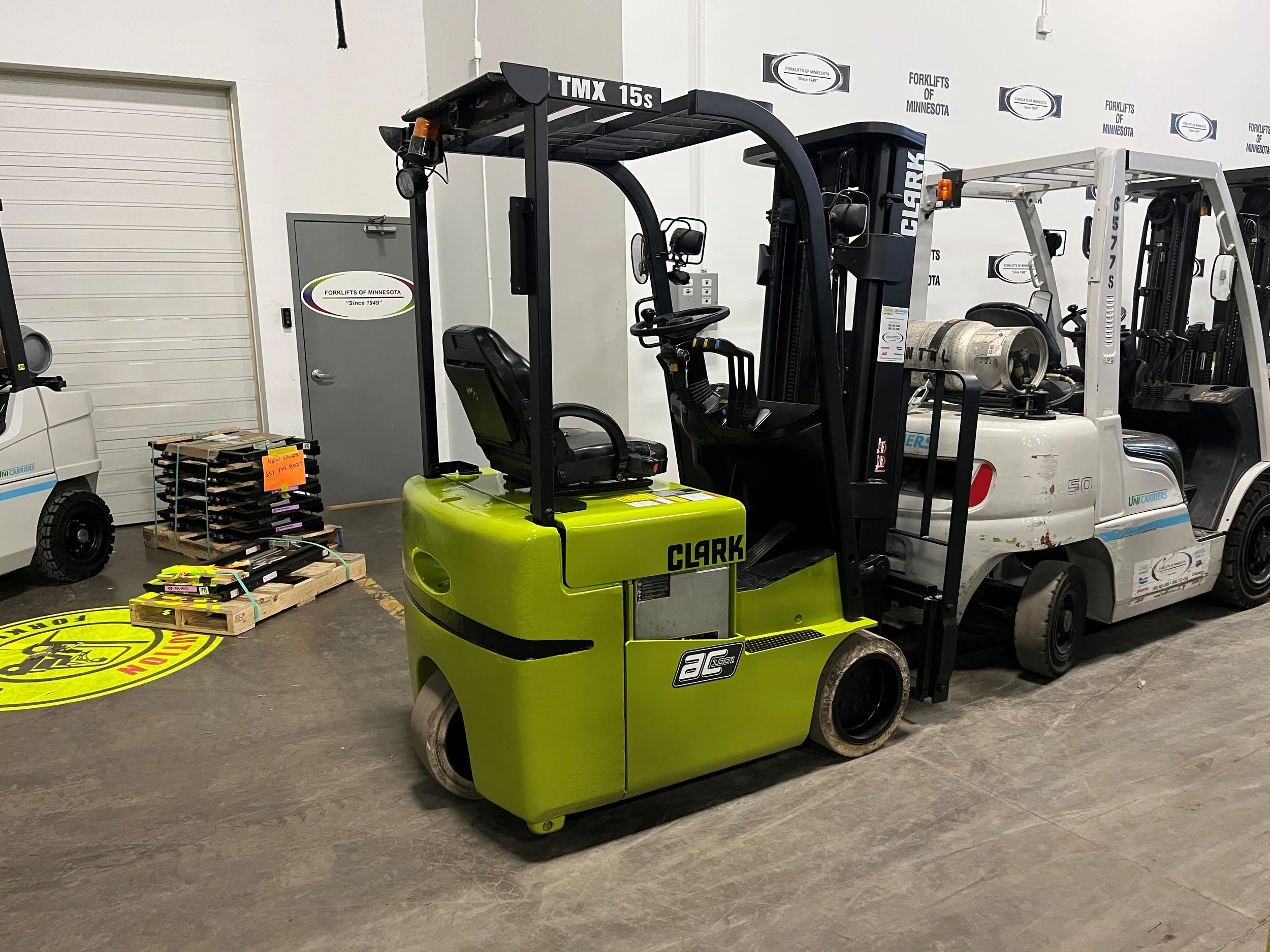 2022 CLARK TMX15S - $24,980