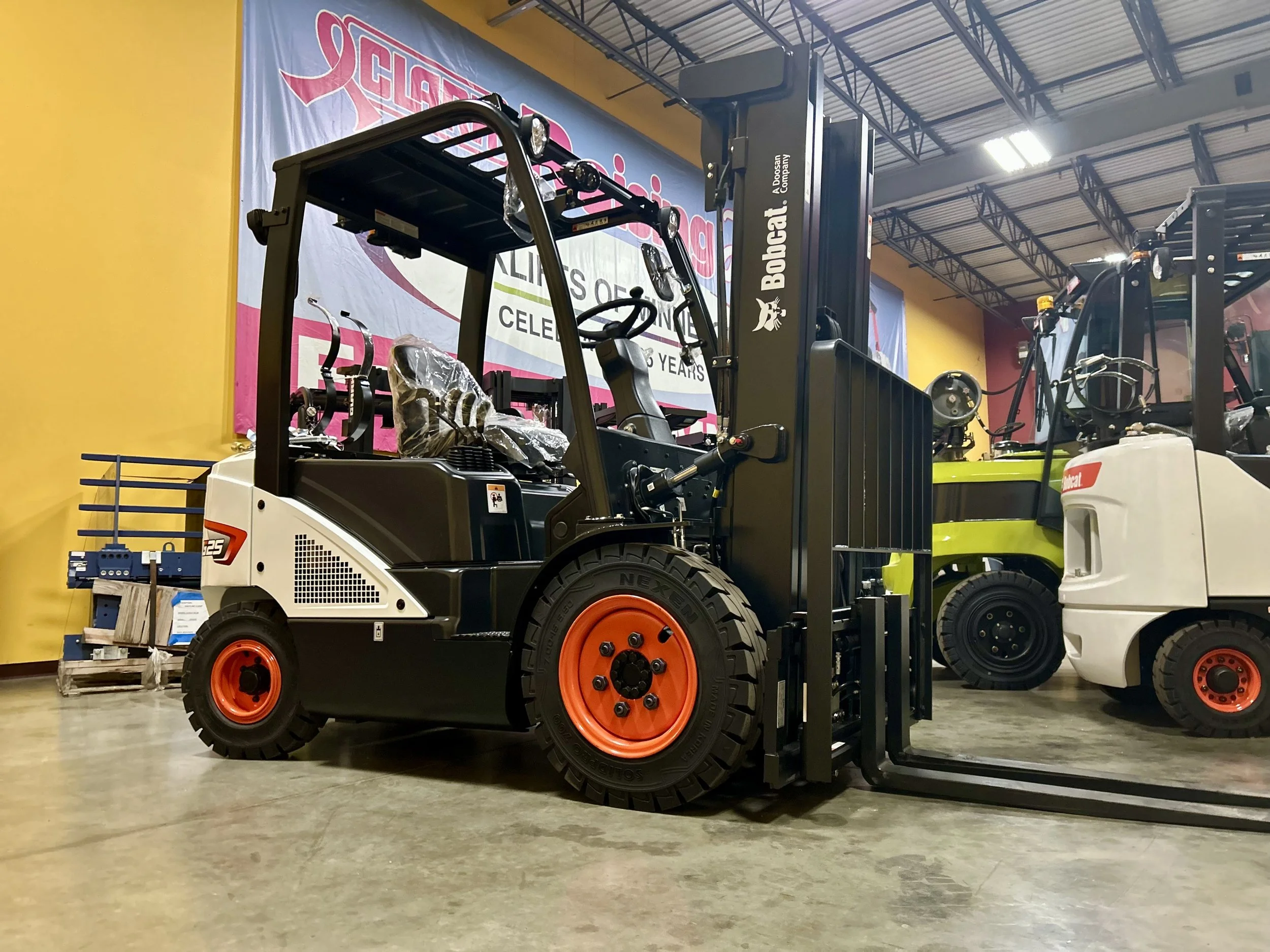 NEW Bobcat G25E-7LP (Pic #1).jpeg