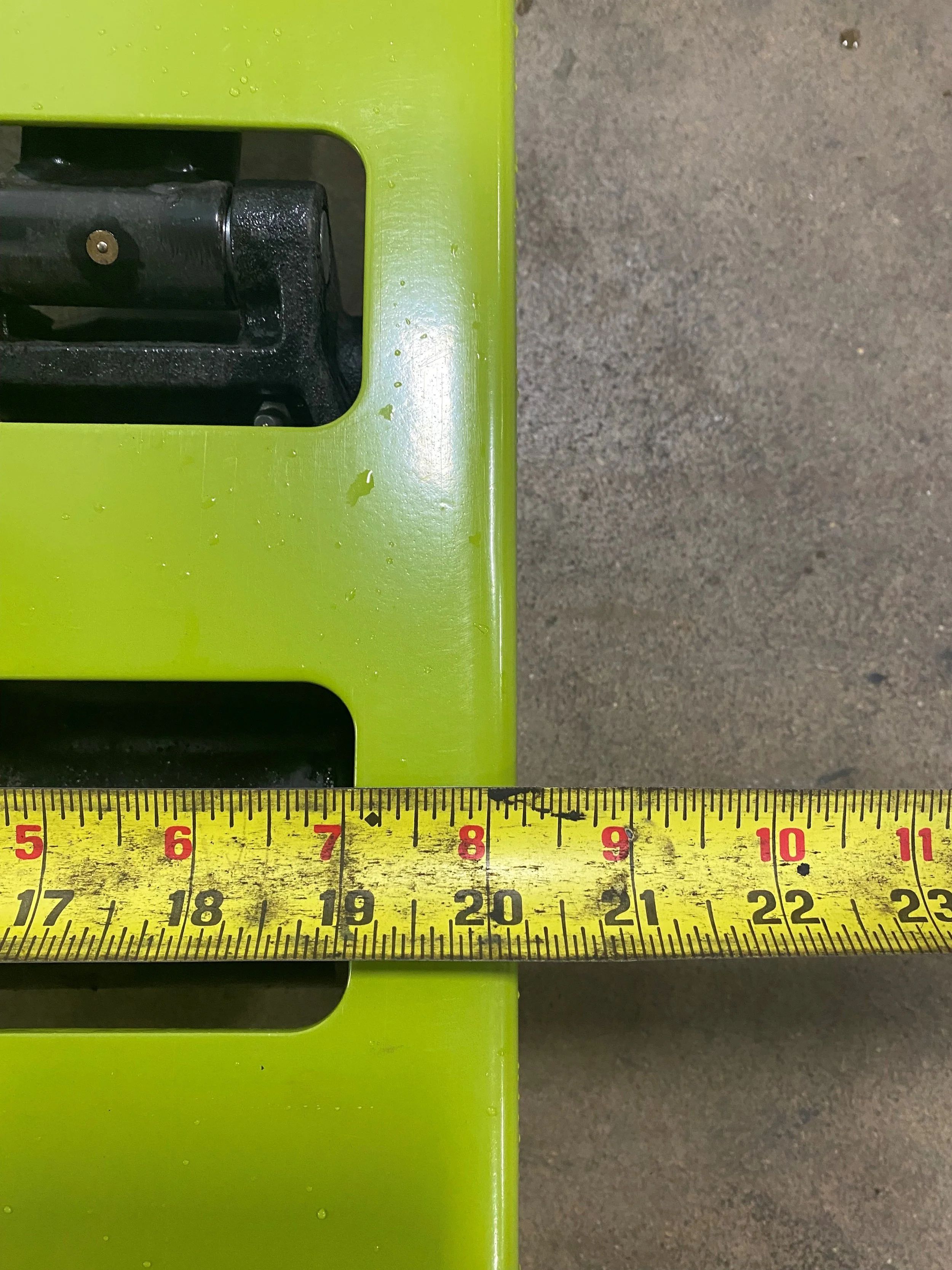 NEW CLARK Narrow Manual Pallet Jack (Pic #3).jpg
