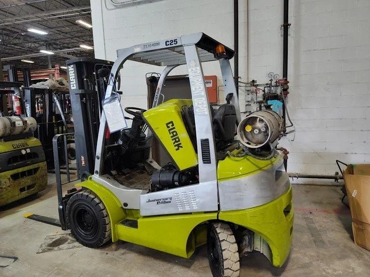 2017 CLARK C25 - $17,950