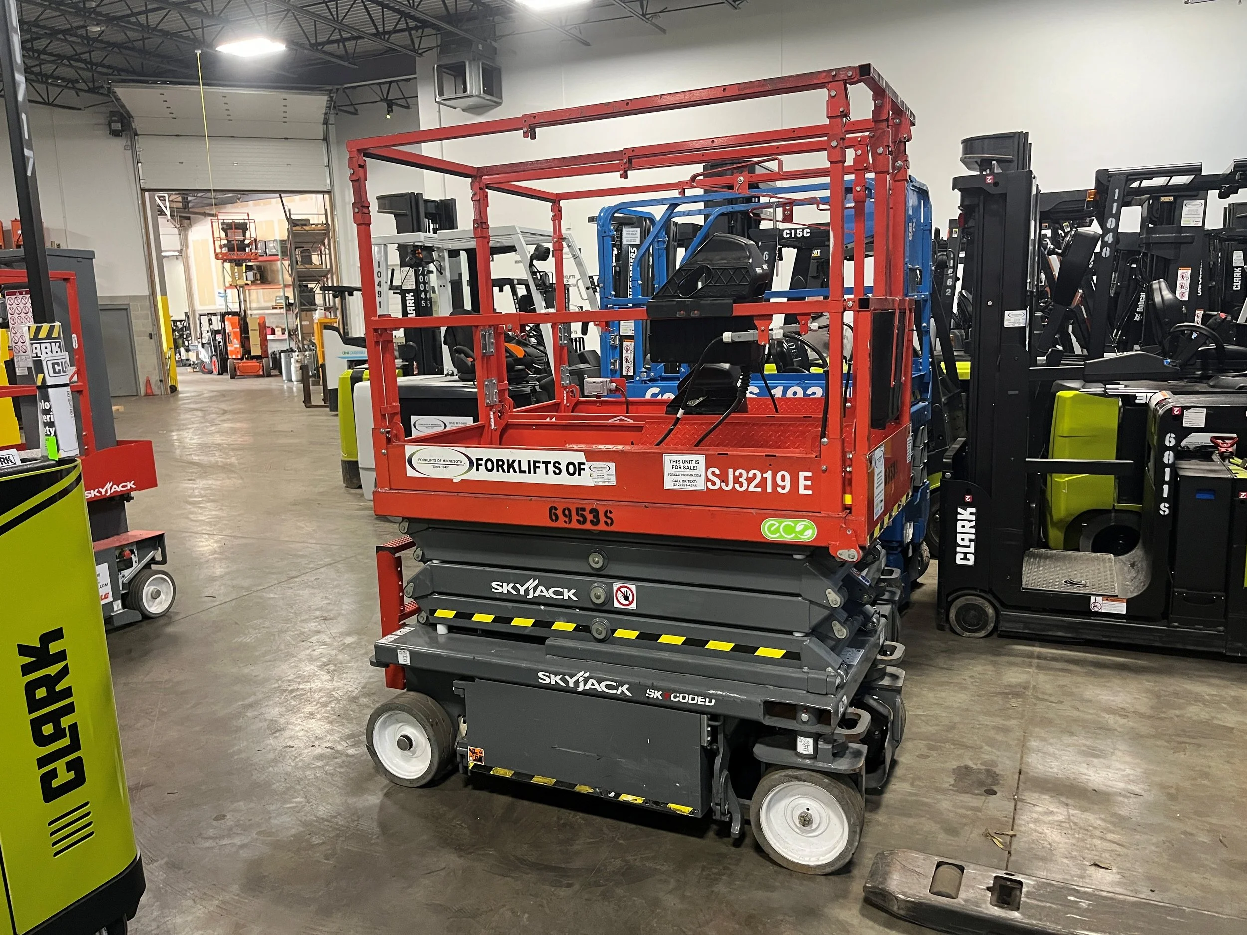 2023 Skyjack SJ3219 - $12,500