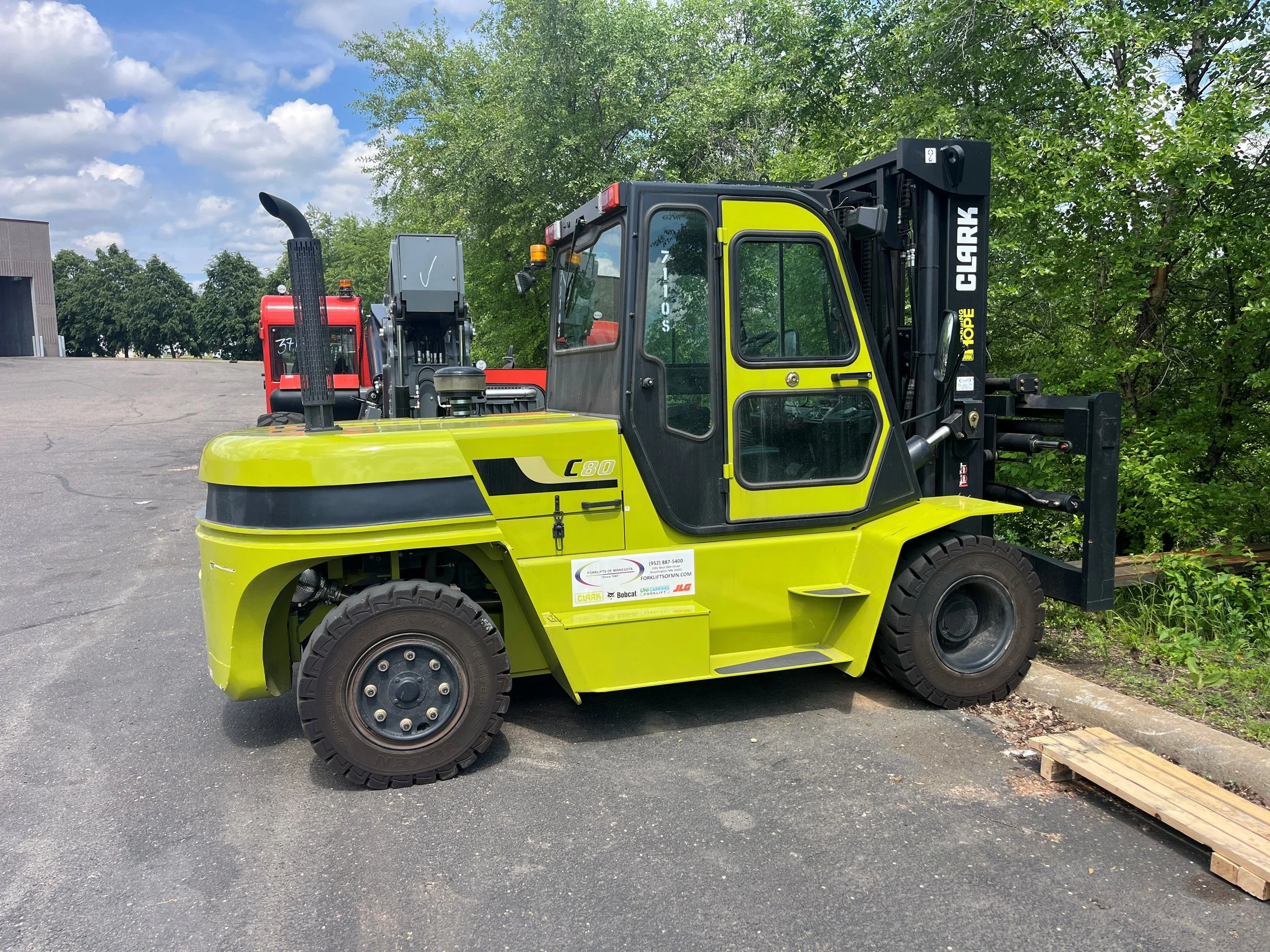 2025 CLARK C80D - $95,750