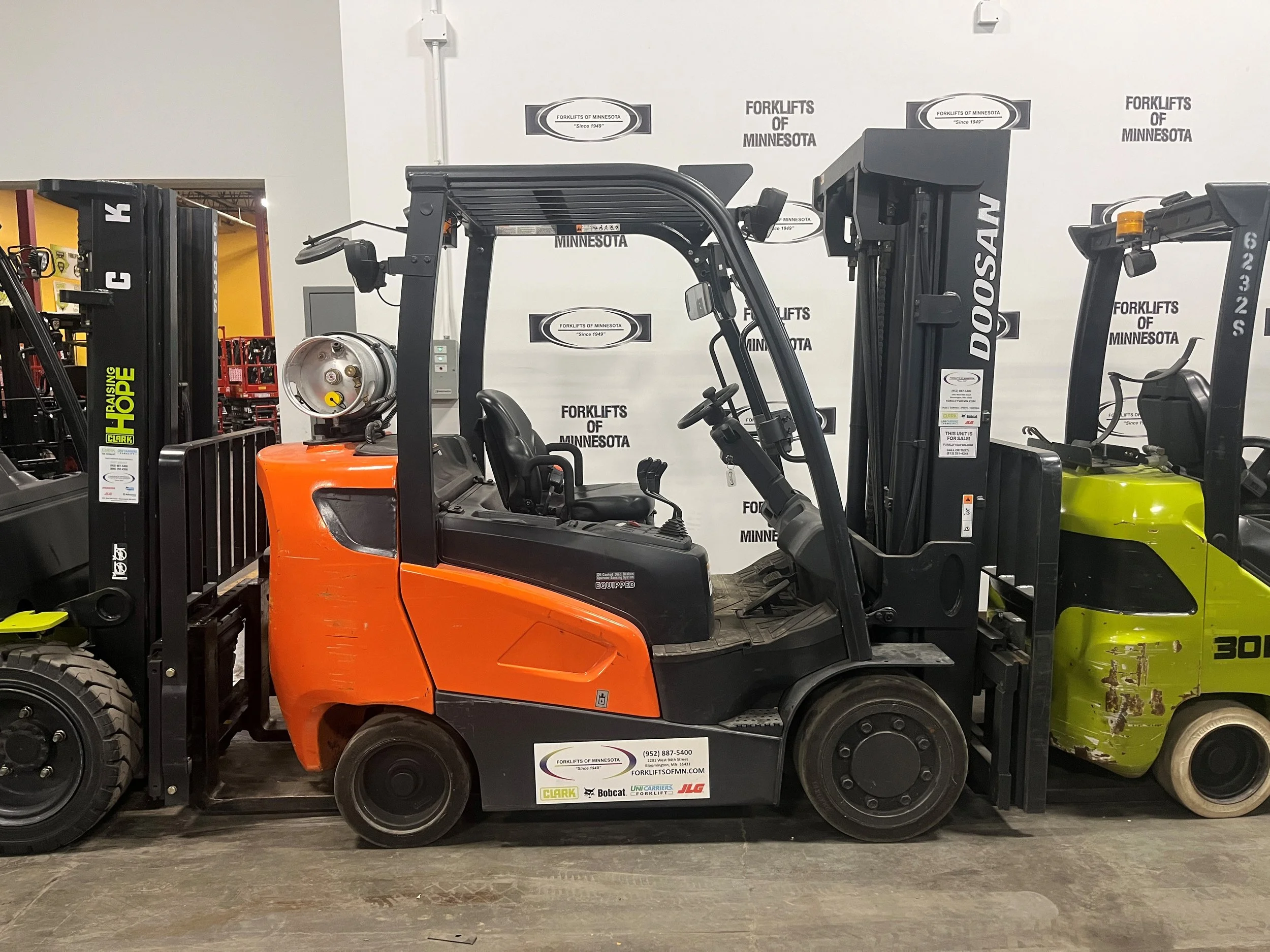 2022 Doosan GC35S-9 - $38,500