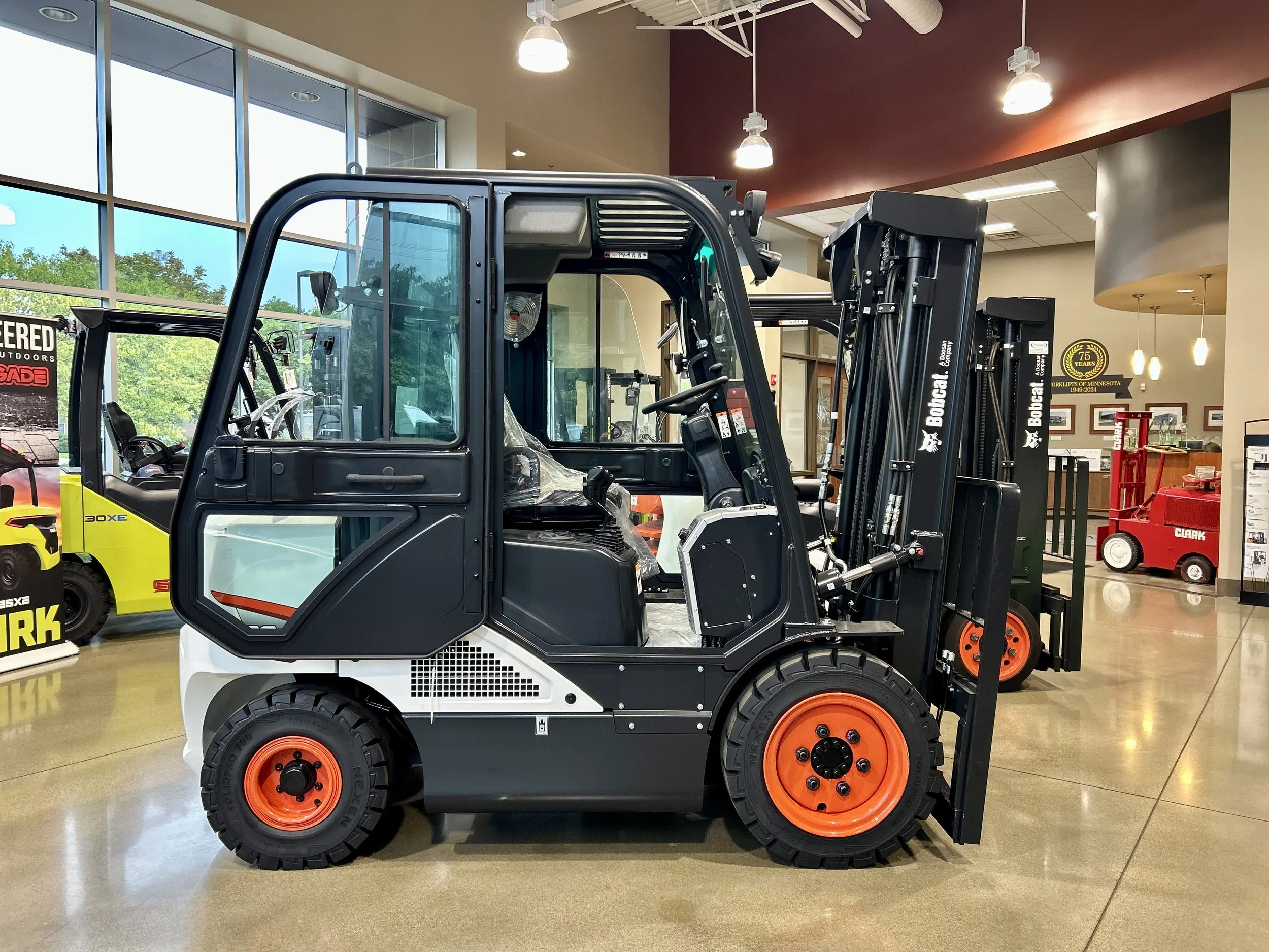 New Bobcat G30E-7 (Pic #1).jpeg