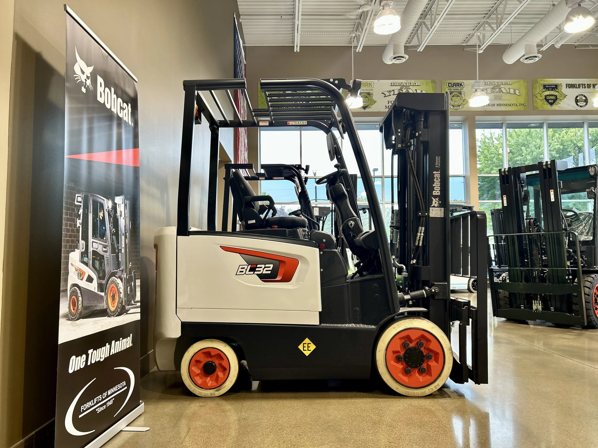 New Bobcat BC32S-7 (Pic #2).jpeg