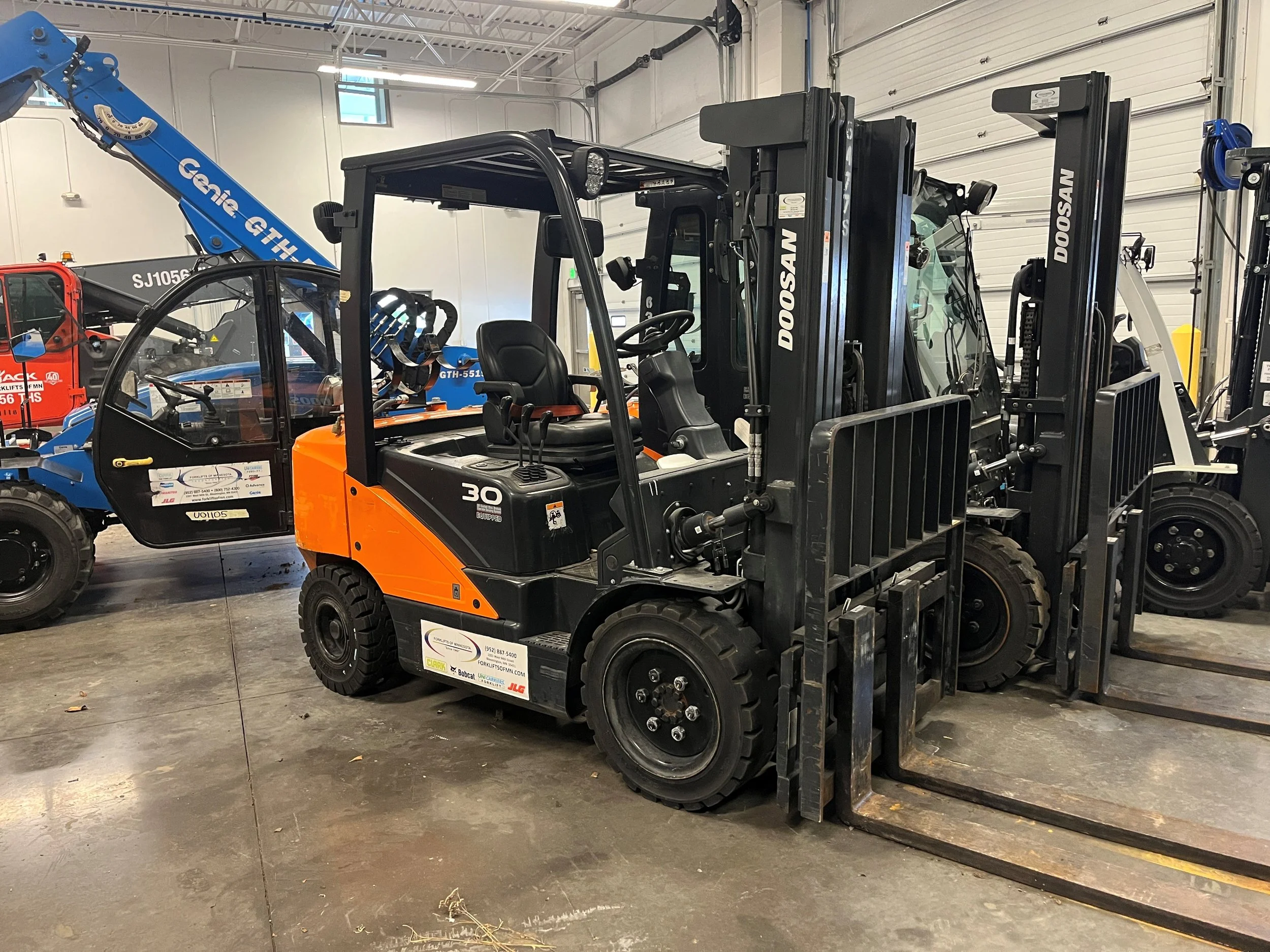 2023 Doosan G30E-7 - $23,000