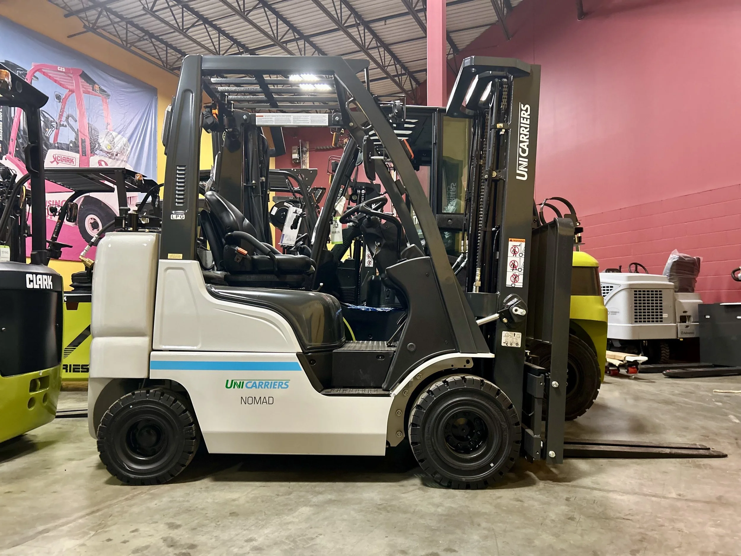 NEW UniCarriers AF50 (Pic #2).jpeg