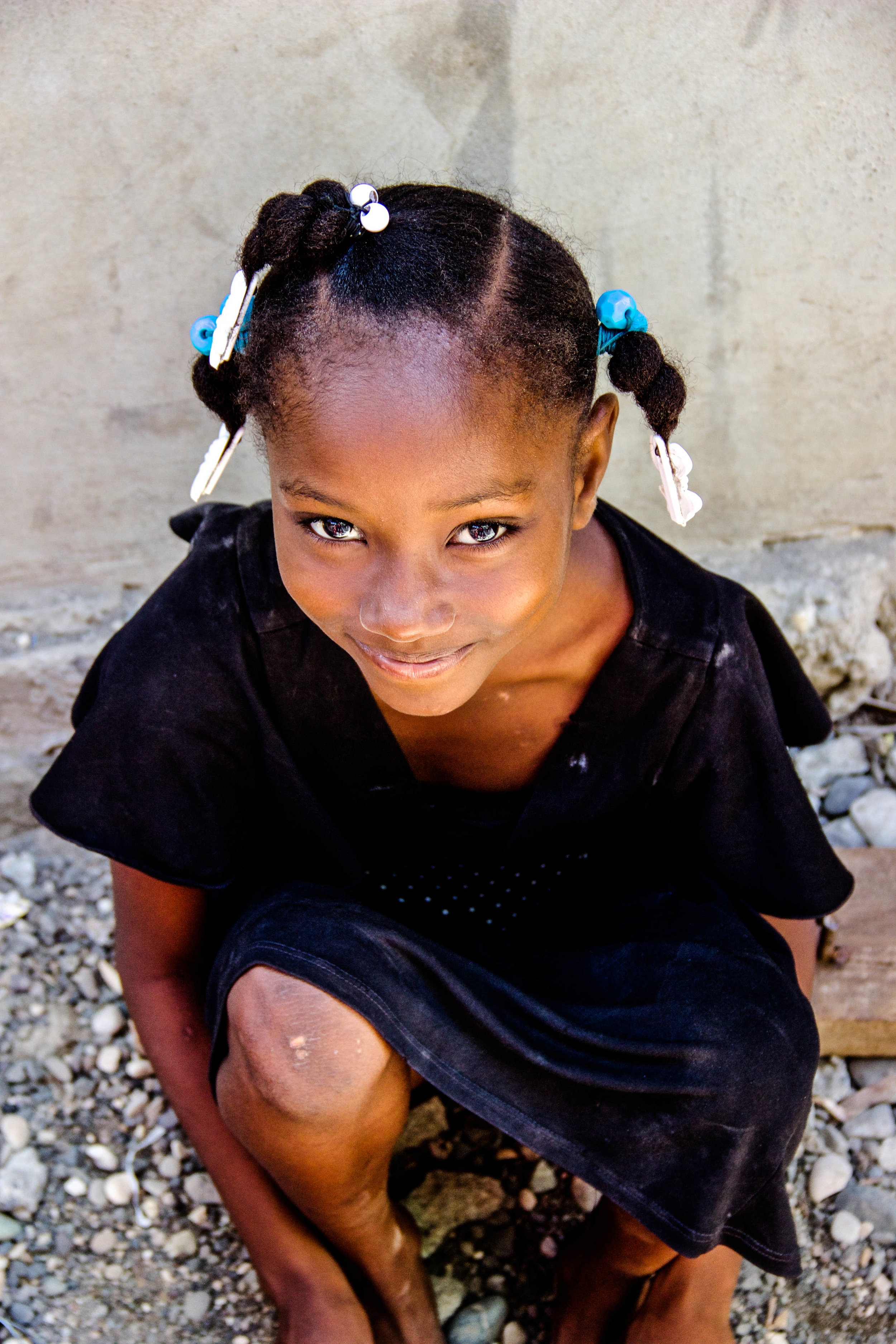 JacobGrantPhotography_Portraits, Haitian Girl Sitting