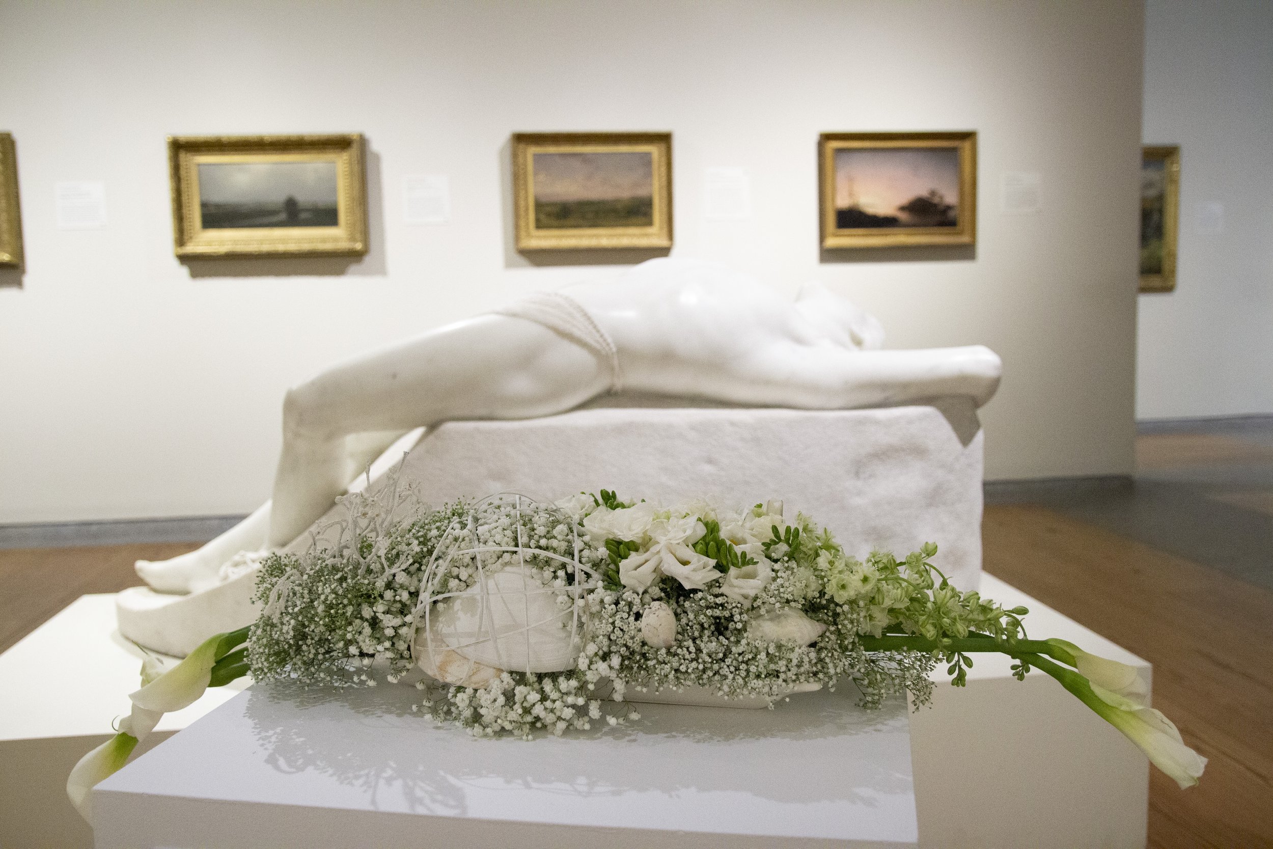   Dan Gifford    Inspiration :  The Dead Pearl Diver  by Benjamin Paul Akers   Materials:  Calla lily, gypsophilia, anemone, larkspur 