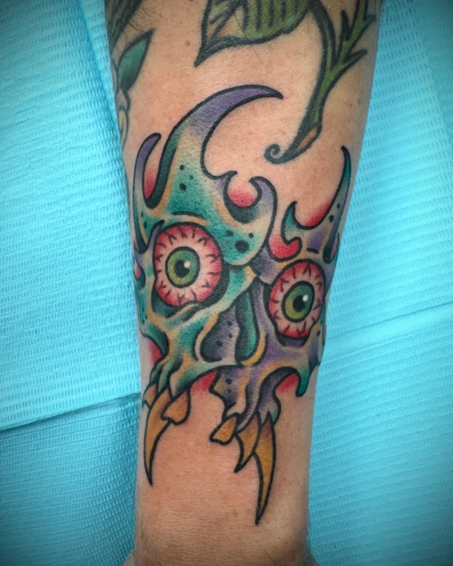Another walk-in tattoo done by Gabe @gabriel_richmond #skulls #tattoos #custom #colortattoo #coils #bickneetattoosupply #gallipolisohio #bickneetattoosupply