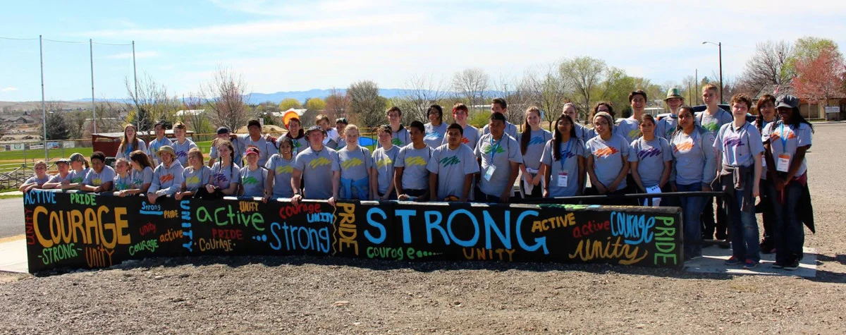 TEENS VOLUNTEER TO CREATE A BETTER COMMUNITY