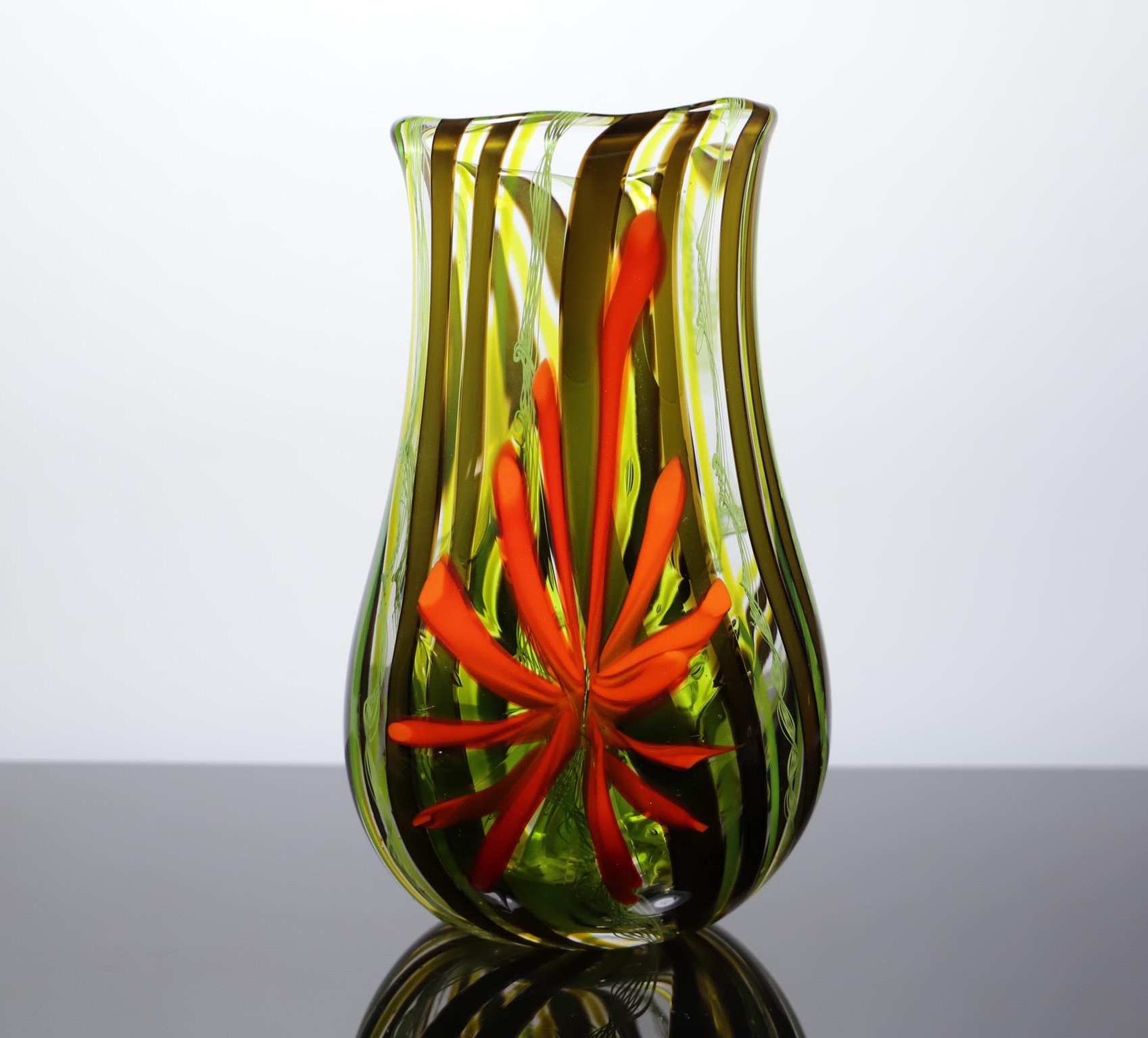 Rho+Cane+Vase+-+3.jpg