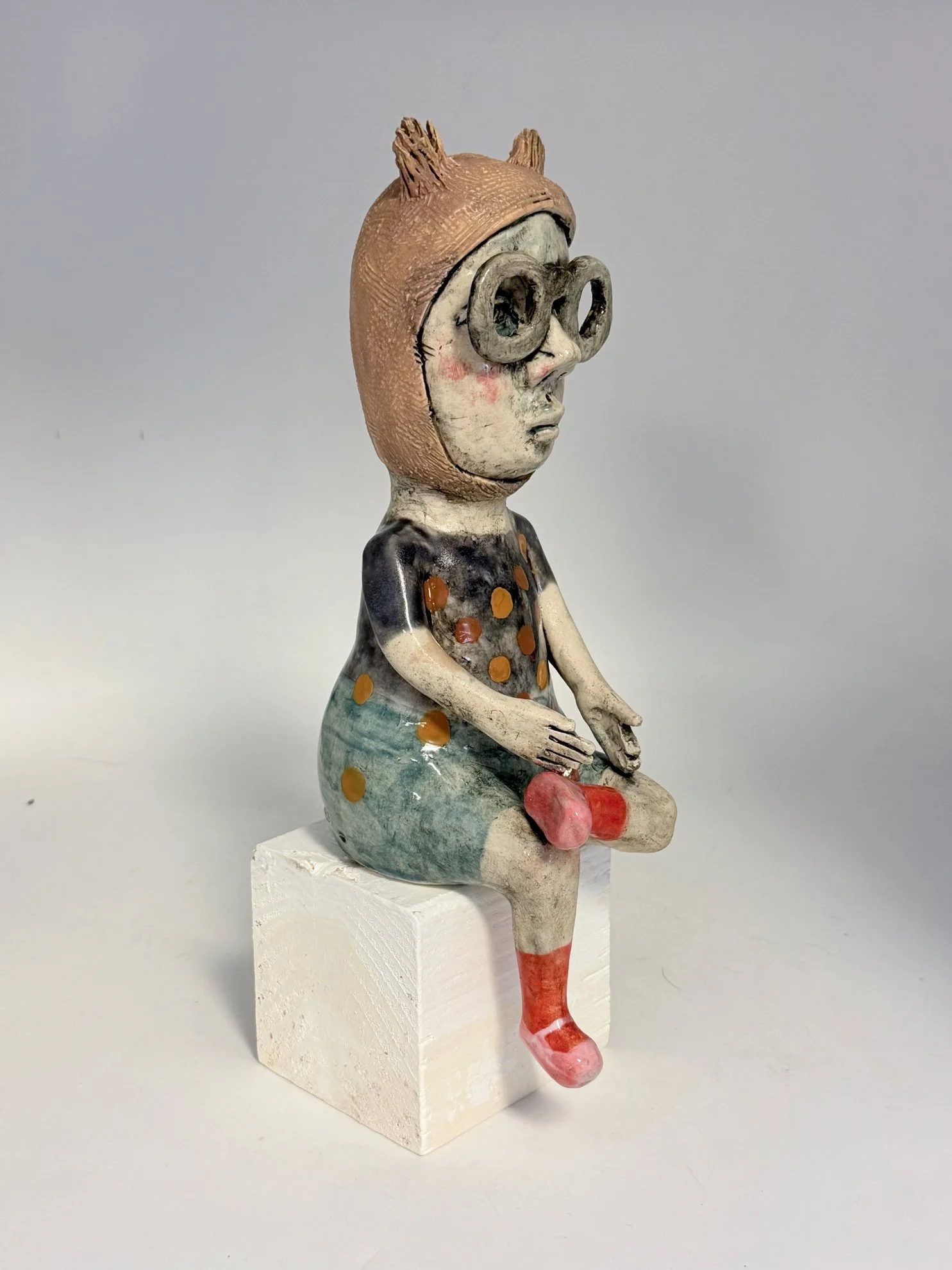 Ooolie curious right.jpg