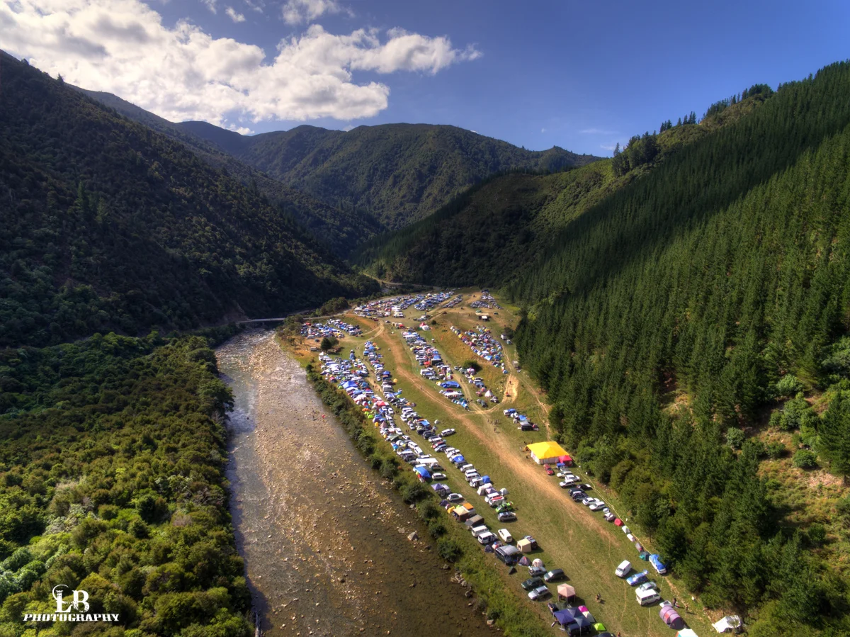 DJI_0145_6_7_8_9_tonemapped.JPG