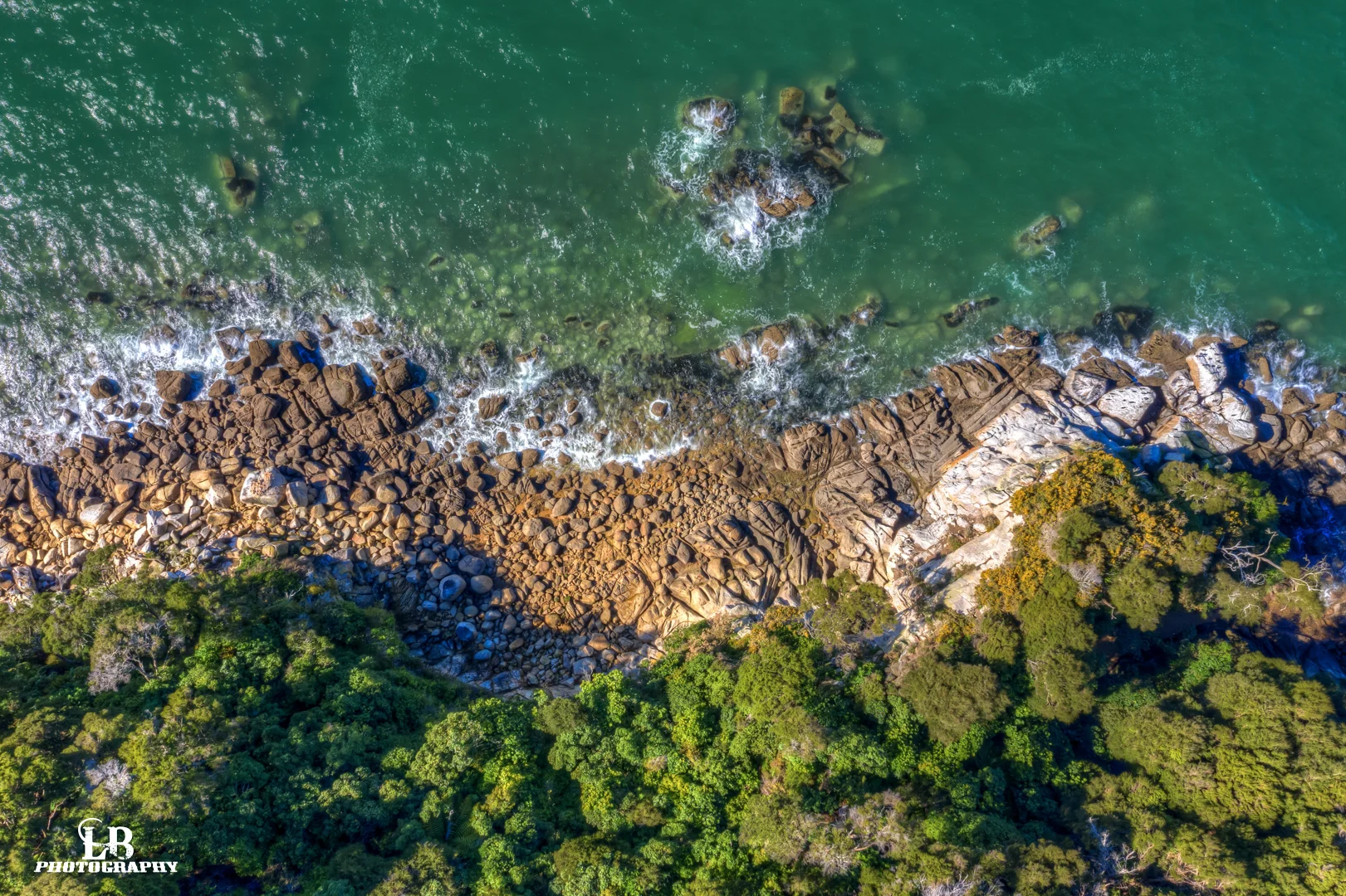 DJI_0028_29_30_31_32_tonemapped.jpg