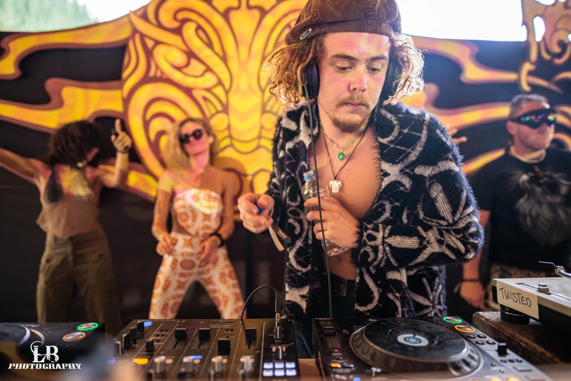 LBP - TF 25-26 - High Res - 203