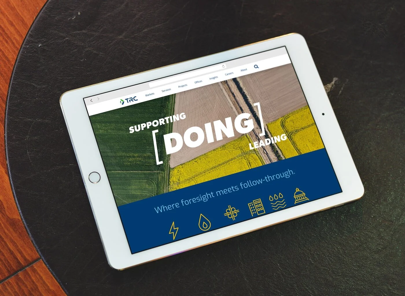 902-trc-tablet-home-OIHA921-1b-min.jpg