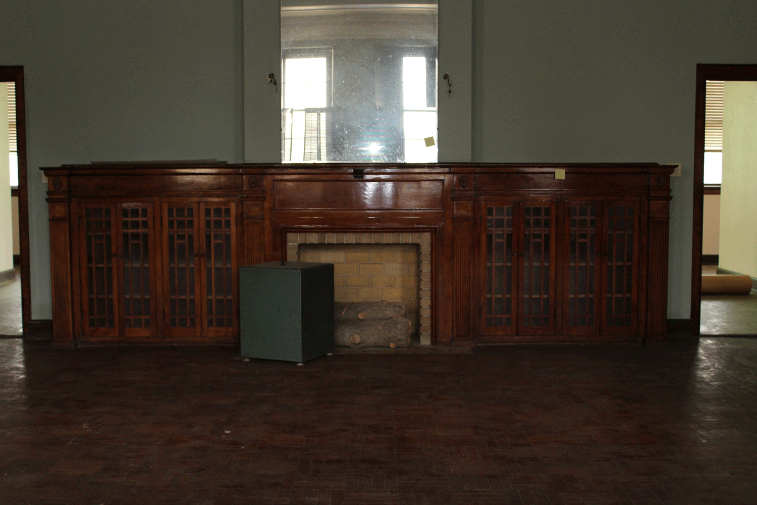 interior-fireplace.gif