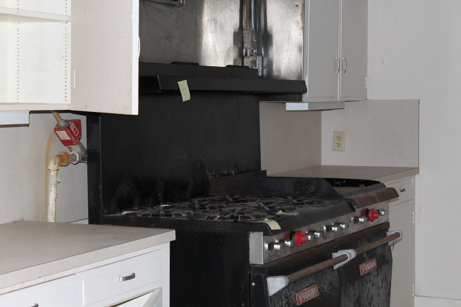 interior-kitchen-stove.gif