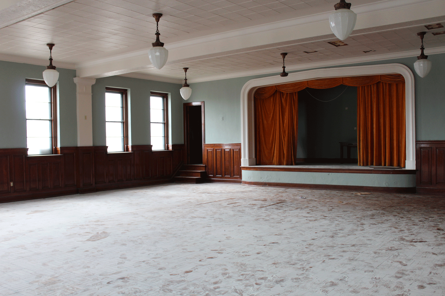 interior-worship-space.gif