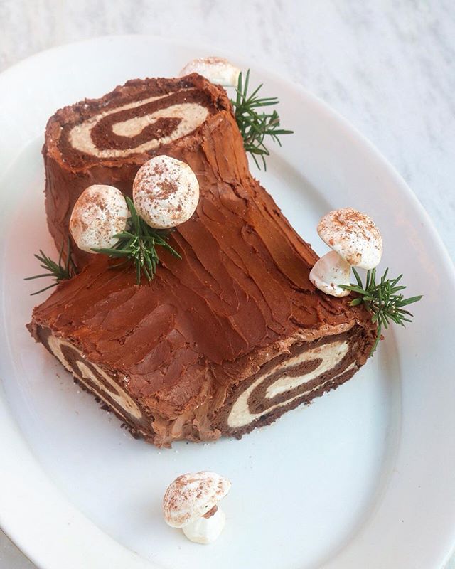 Merry Christmas to all! Chocolate chestnut 🌰 b&ucirc;che de no&euml;l is served and it won&rsquo;t last long ✨