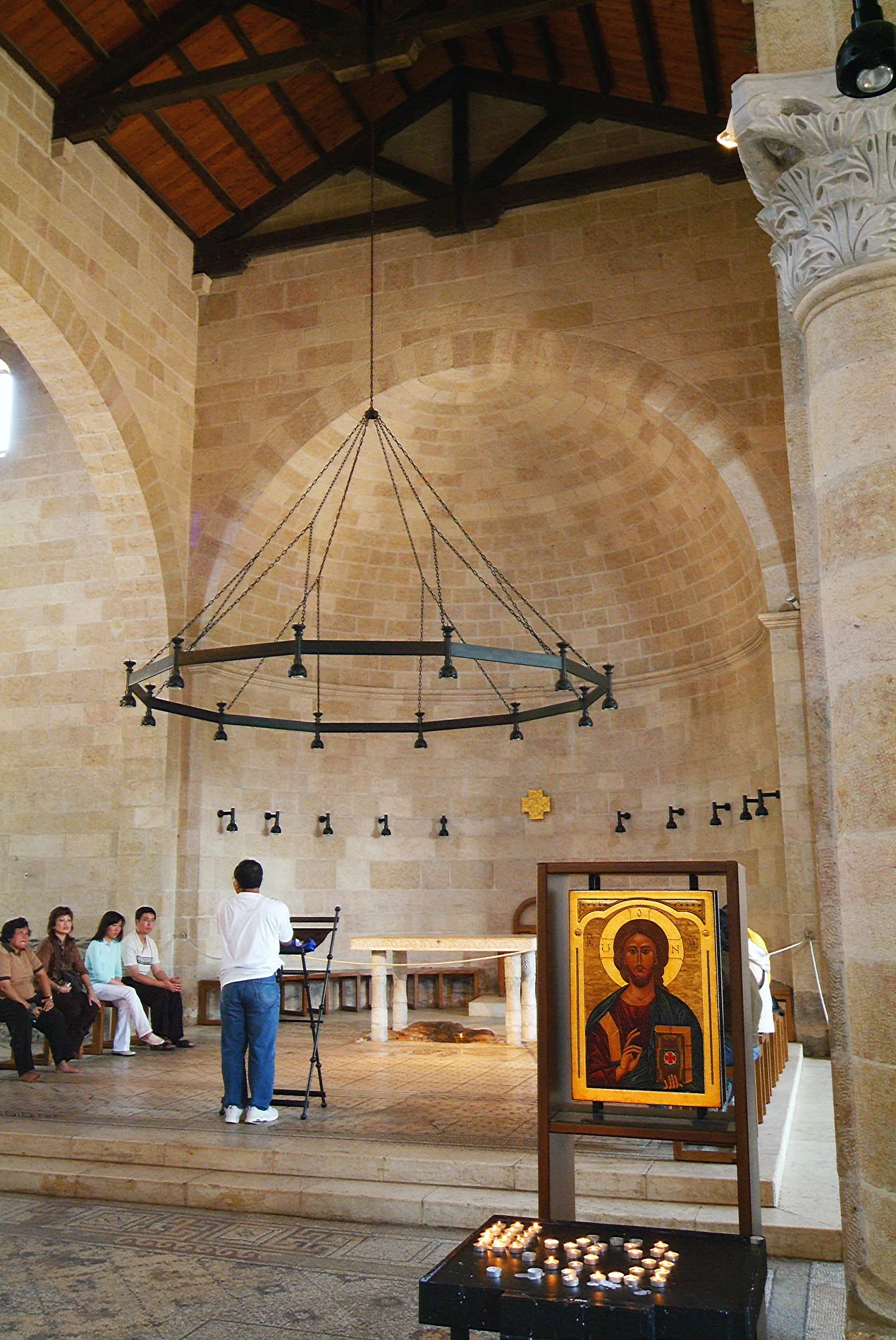 Pilgrims @ Multiplication of Loaves & Fishes, Tabgha.JPG