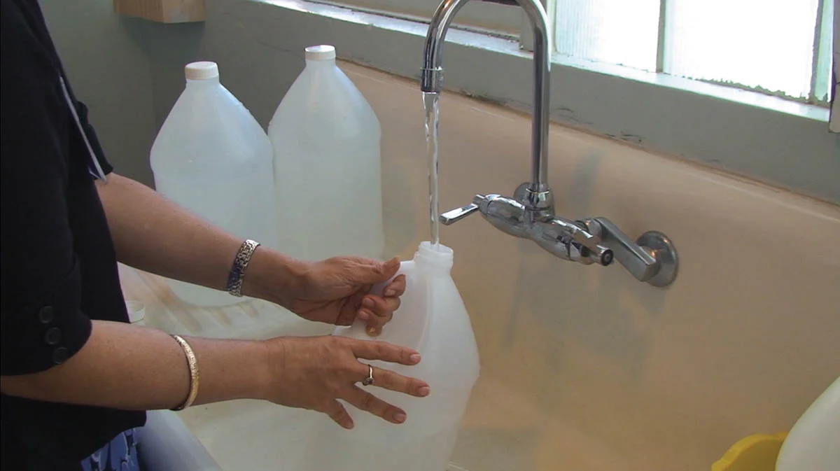 Your water needs can be reduced by smart &nbsp;food and sanitation choices.