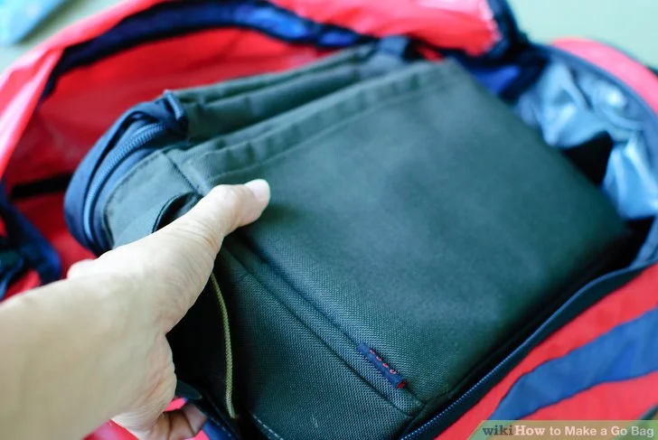 aid28651-v4-728px-Make-a-Go-Bag-Step-3.jpg