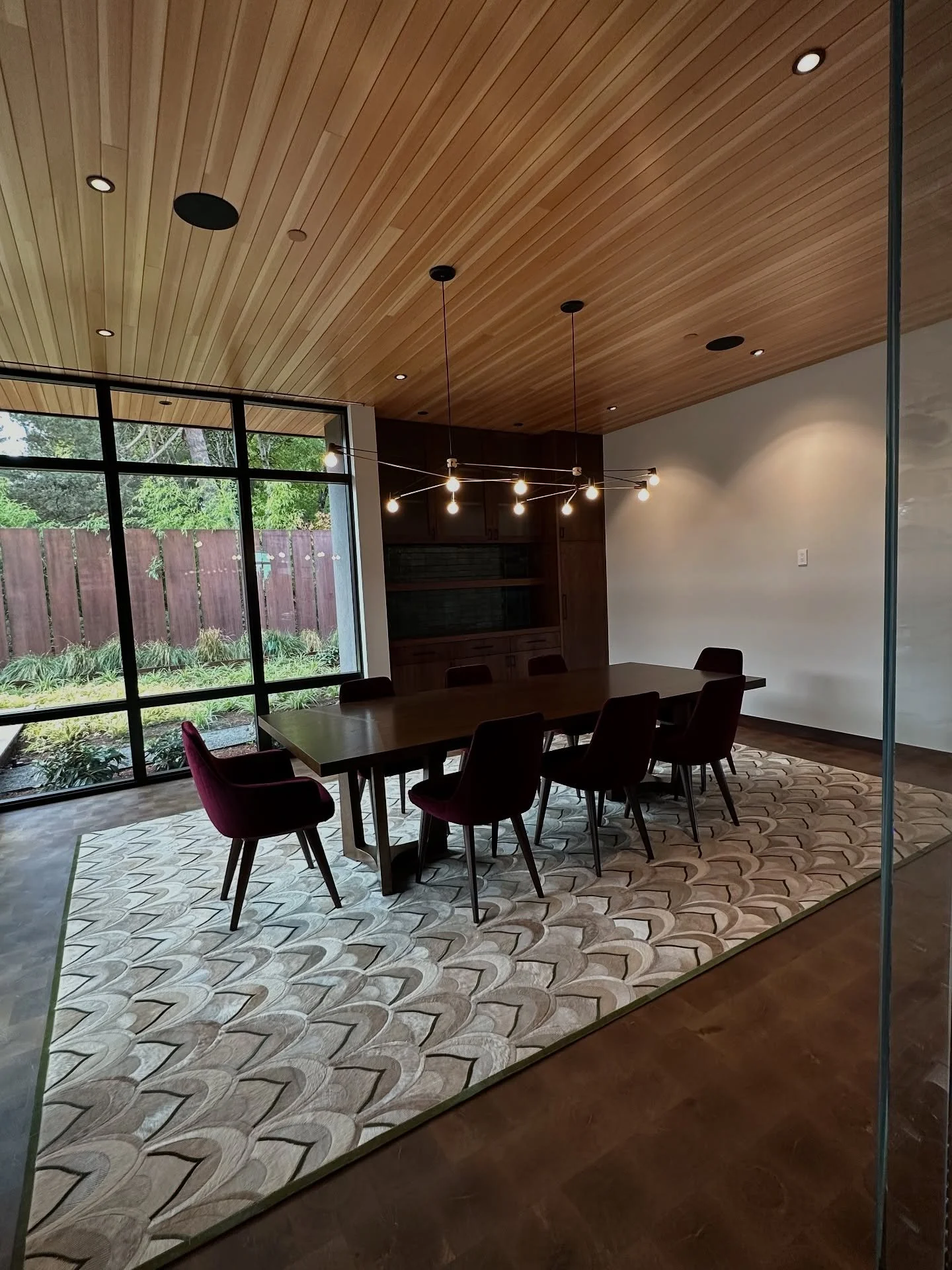 This elegant dining room was elevated with a refined dining set and an exceptional custom hide rug, adding depth, texture, and timeless sophistication to the space. 

Dining furnishing: @rochebobois 
Rug: @smg_collective 

#furnishingdesign #customfu