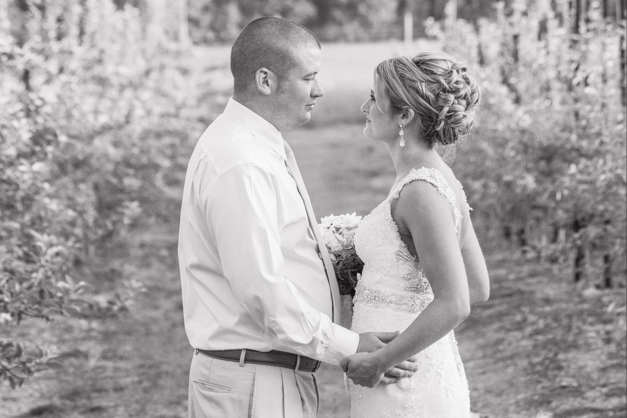 wv-wedding-photographer-sheena-pendley-7276-bw.jpg