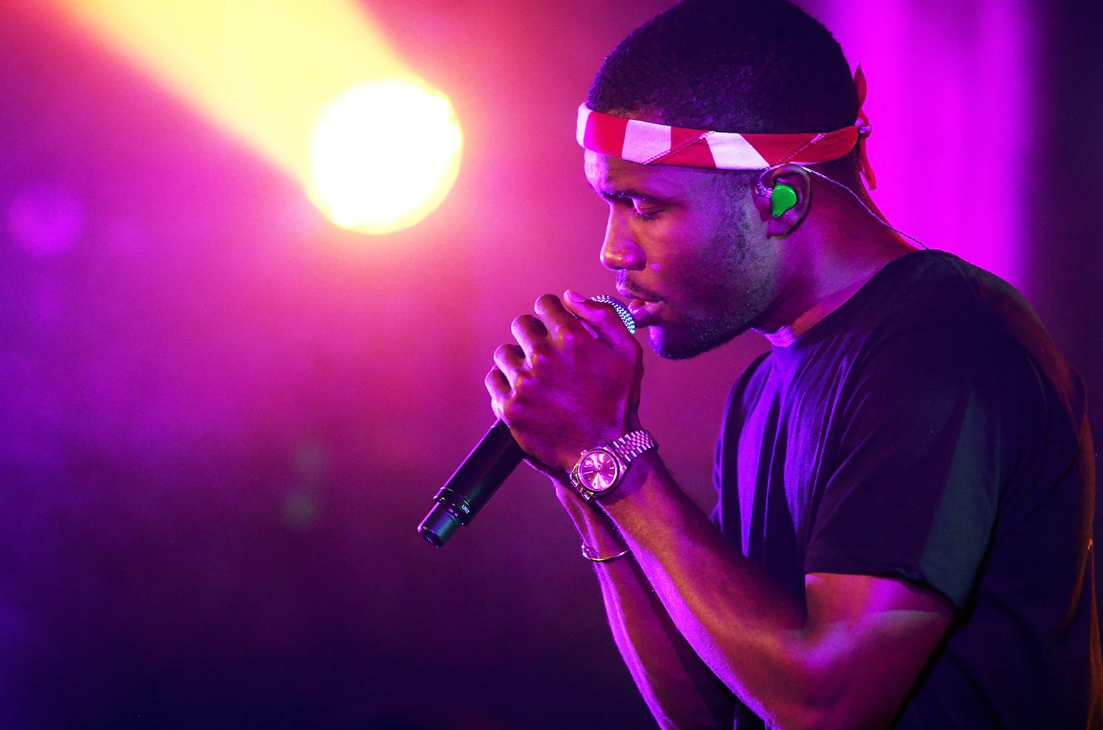 Frank-Ocean-performs-ny-2012-billboard-1548.jpg
